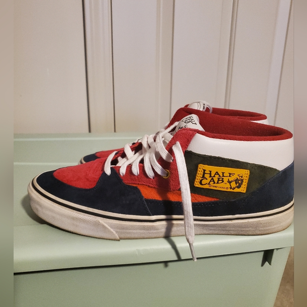 Vans Half Cab Year Of The Monkey. Size 9.5. Color multi.